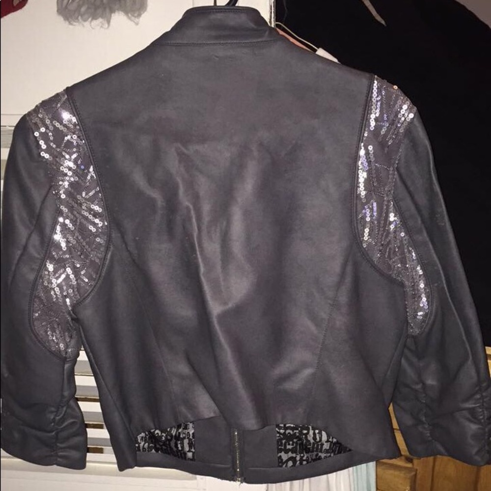 Grey jacket - Picture 4 of 4
